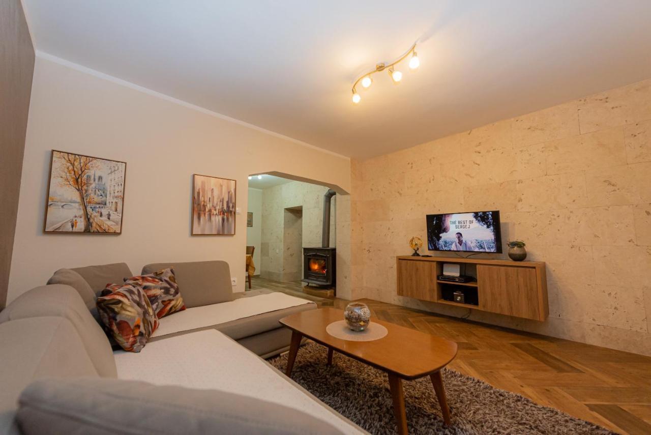 Apartmán Sea Front 171 Kotor Exteriér fotografie
